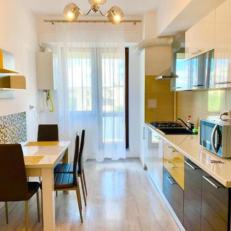 Karina New Flat Near Palas Mall Iasi Eksteriør billede